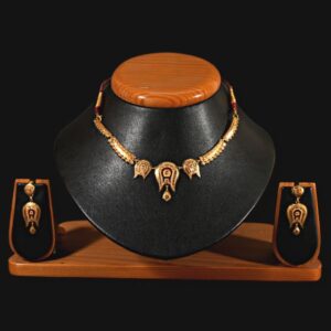 22KT Gold Kulo-shaped Choker-cum-necklace