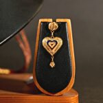 22KT Gold Heart-shaped Choker-cum-necklace